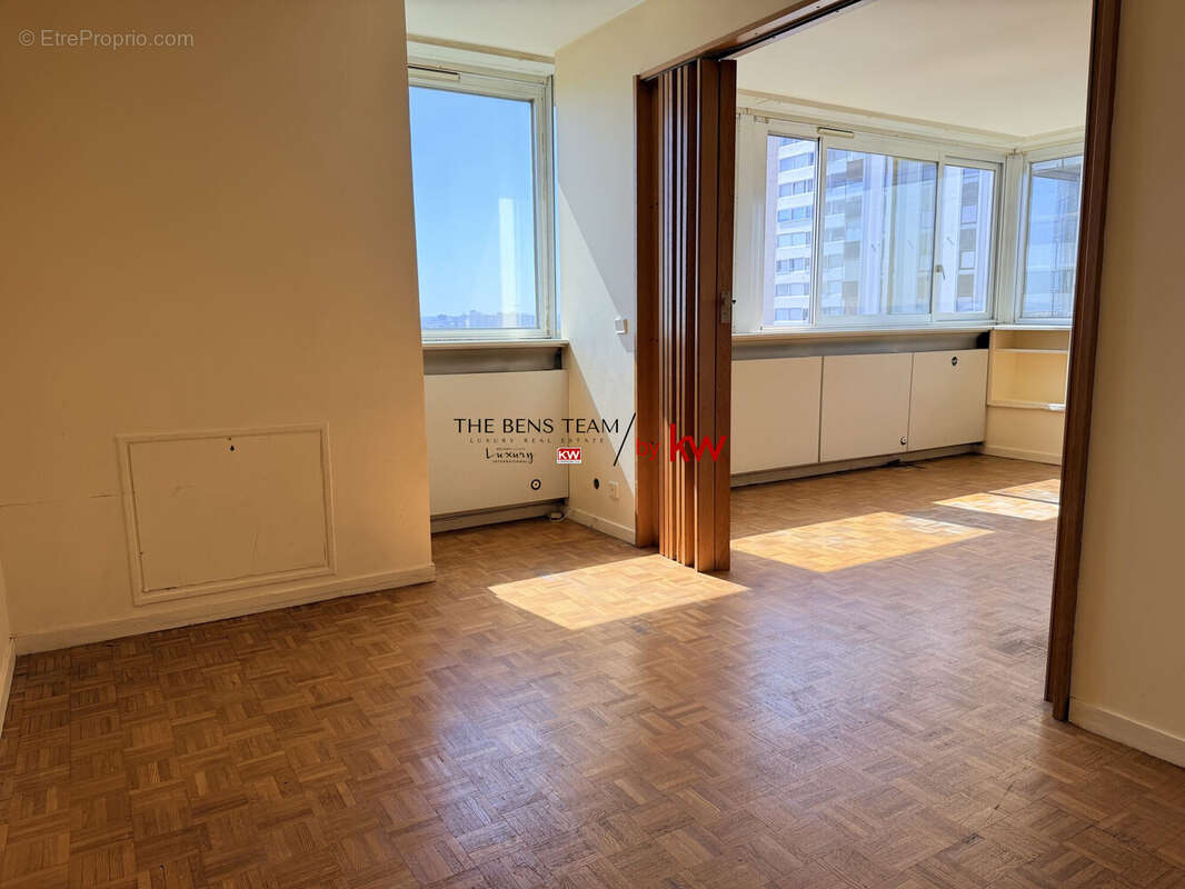 Appartement 67 m² à Paris-15e  - photo 6
