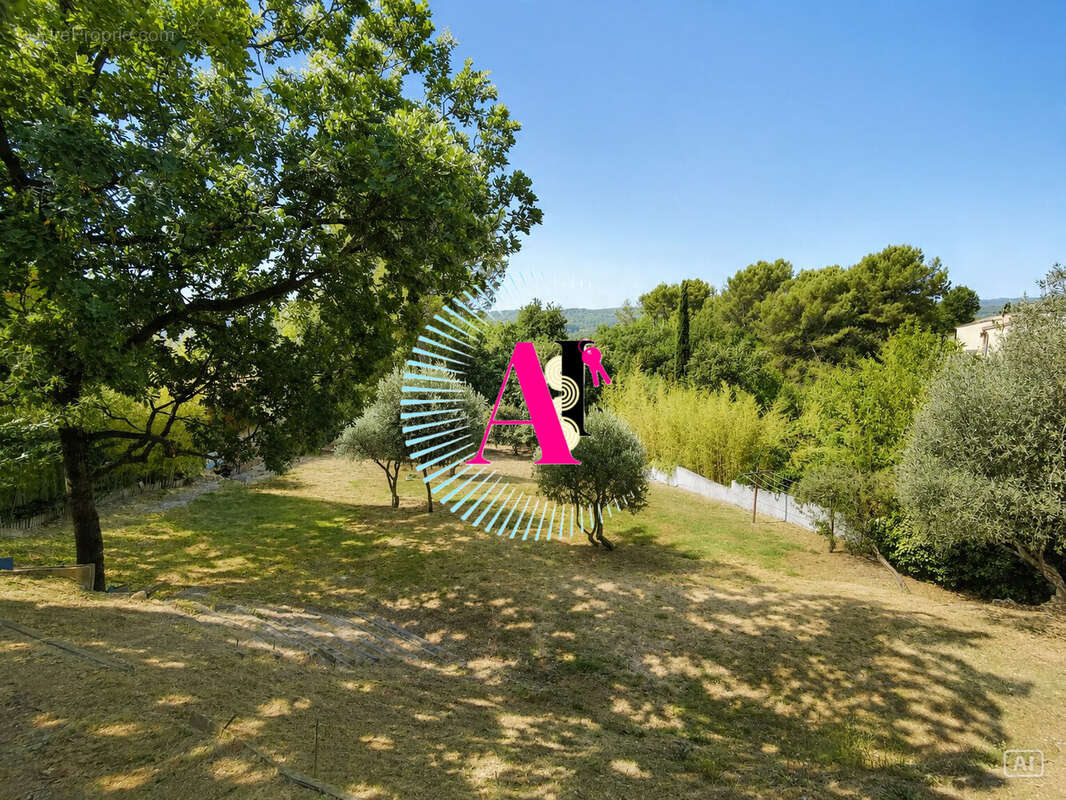 Maison 180 m² à Montauroux  - photo 6