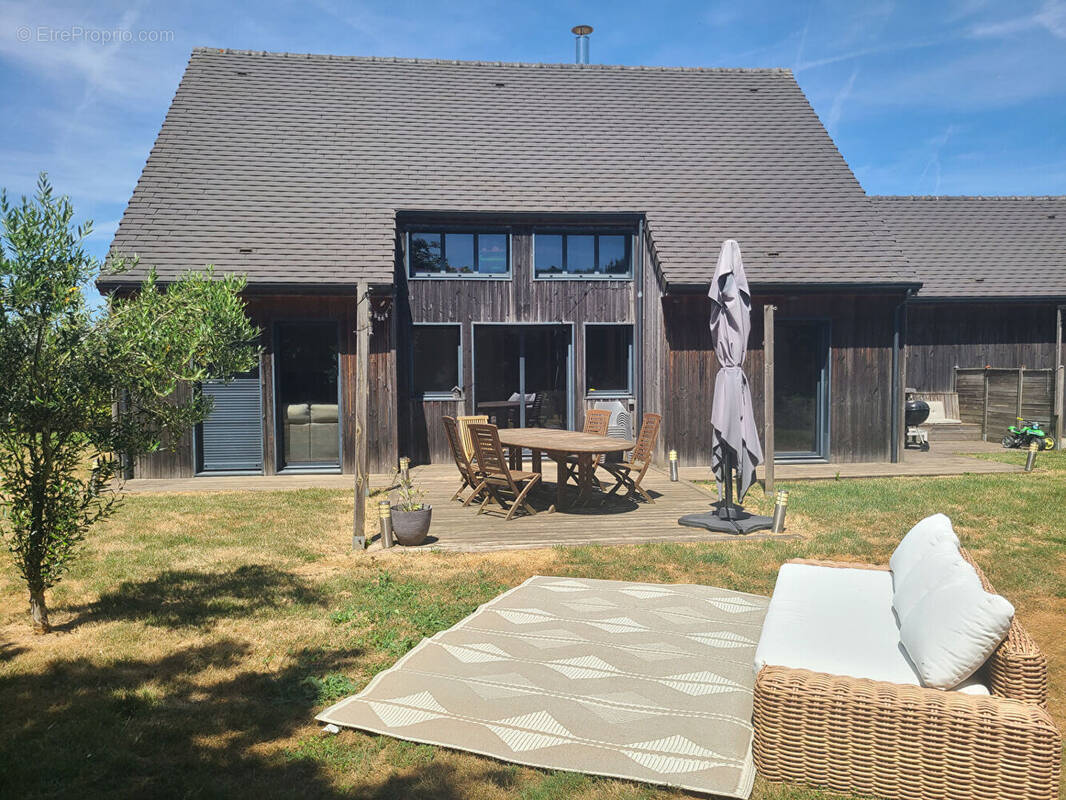 Maison à THOIRY