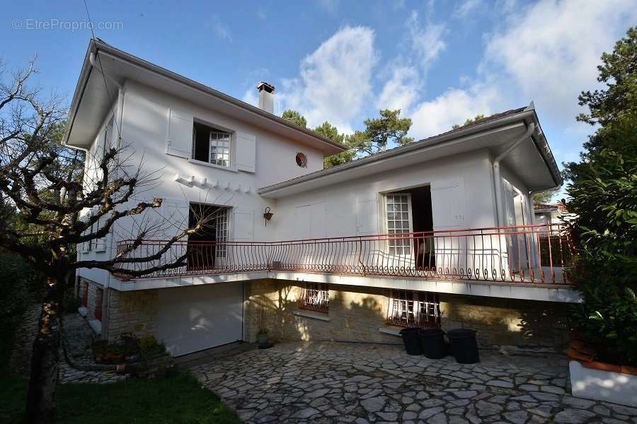 Maison à SAINT-GEORGES-DE-DIDONNE