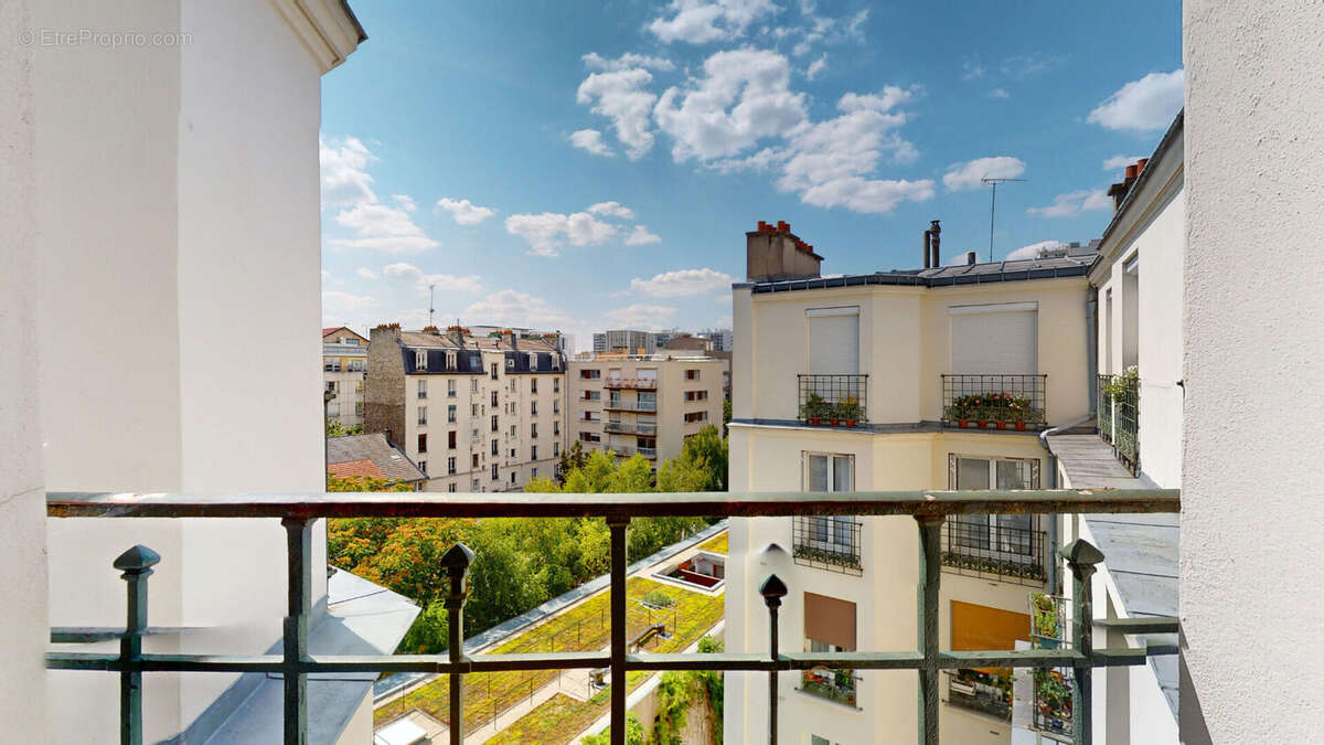 Appartement à PARIS-14E