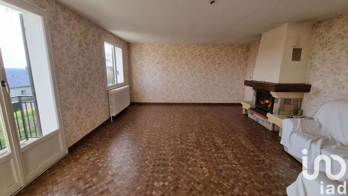 Maison 99 m² à Saint-Jean-Froidmentel  - photo 3