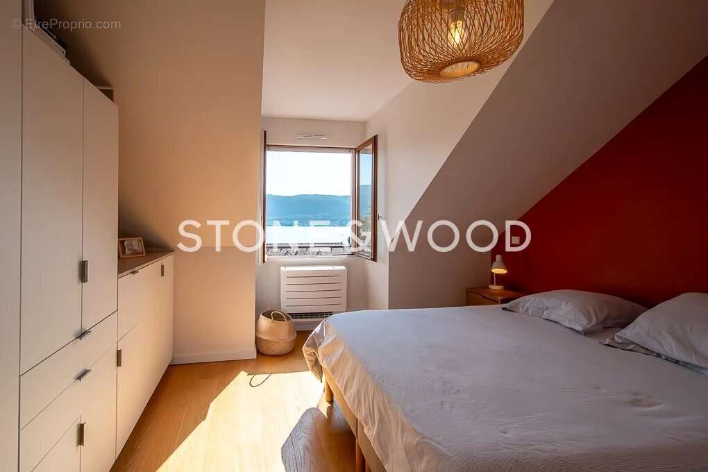 Appartement à VEYRIER-DU-LAC