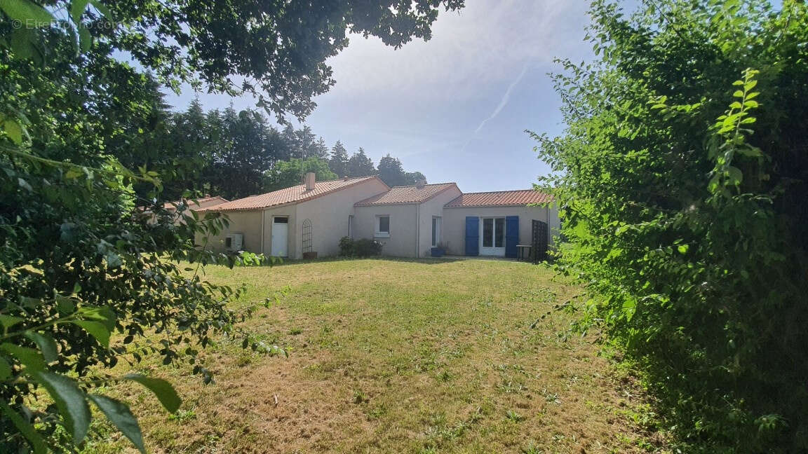 Maison à REAUMUR