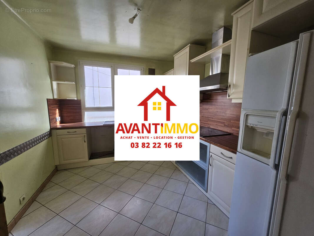 APPARTEMENT GAUCHE CUISINE - Appartement à JOEUF