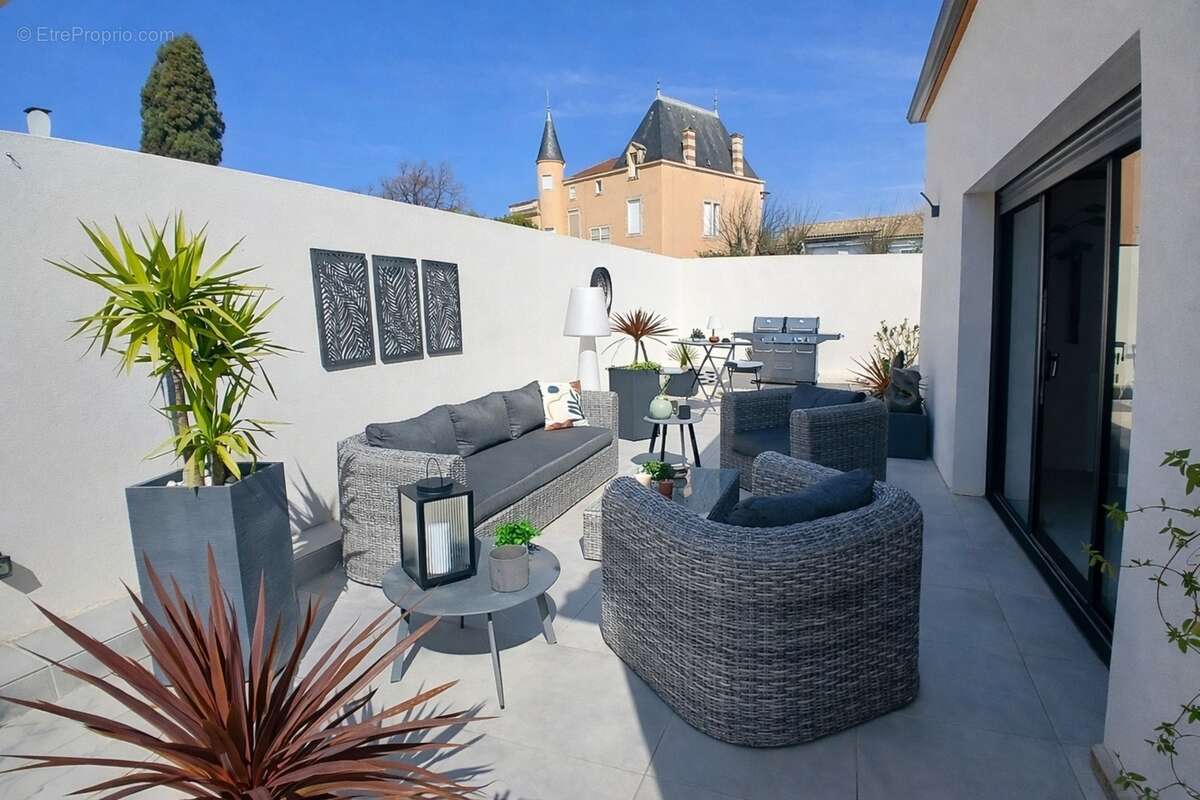 Villa plain-pied contemporaine 3 chambres avec suite parentale et terrain piscinable - photo 4