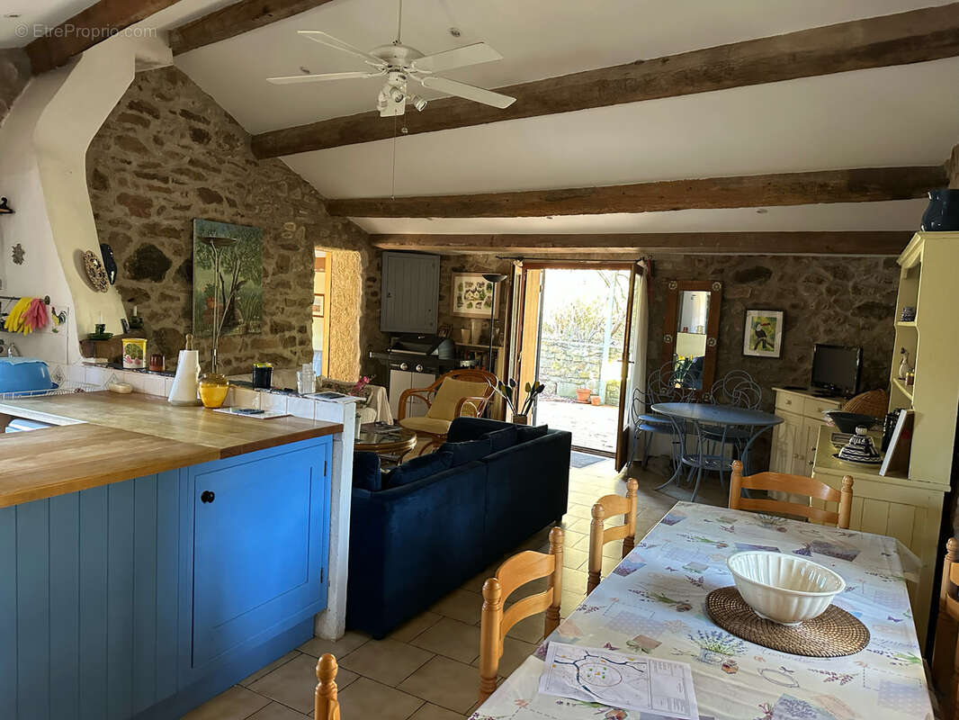 Maison à SAINT-PRIVAT