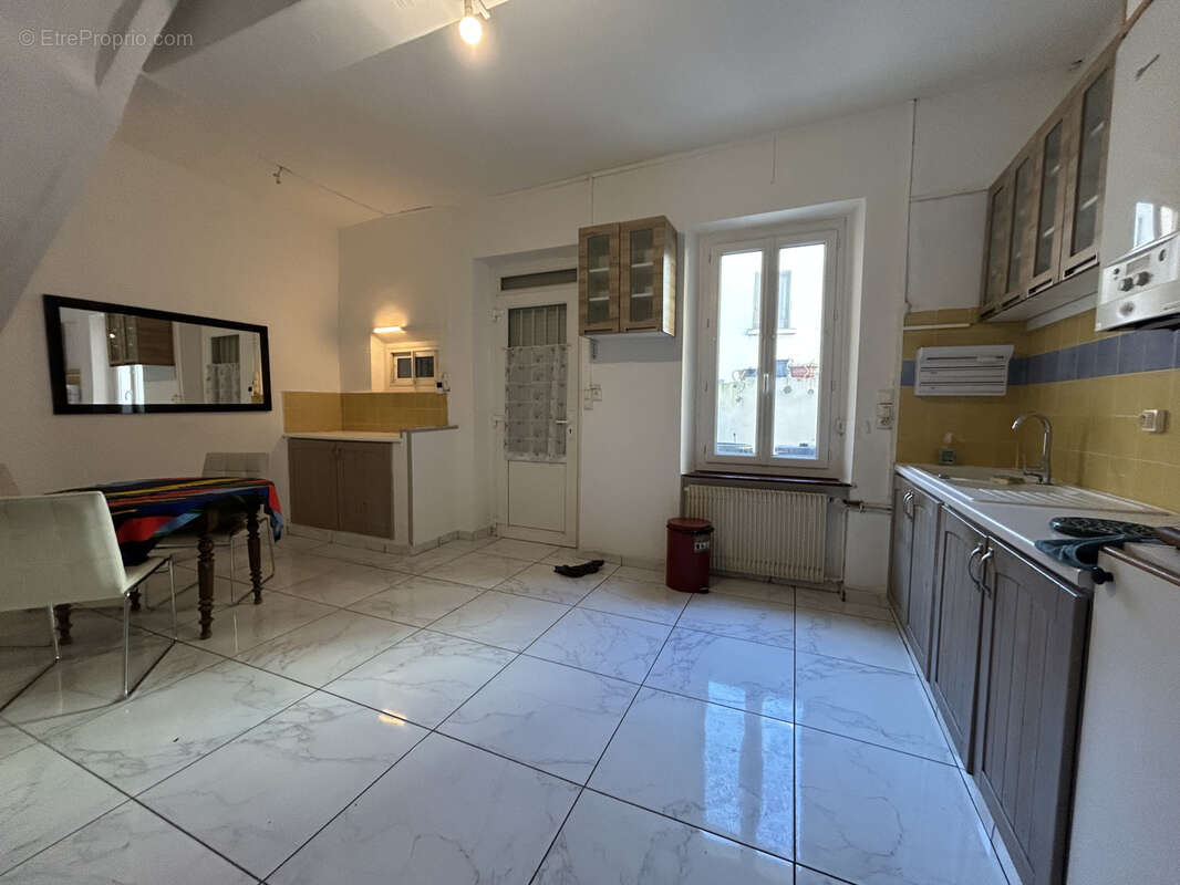 Maison à LEZIGNAN-CORBIERES