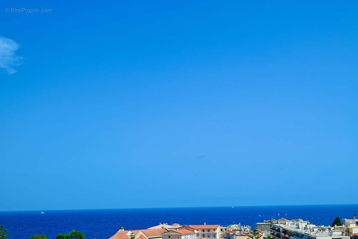 Appartement à BEAULIEU-SUR-MER