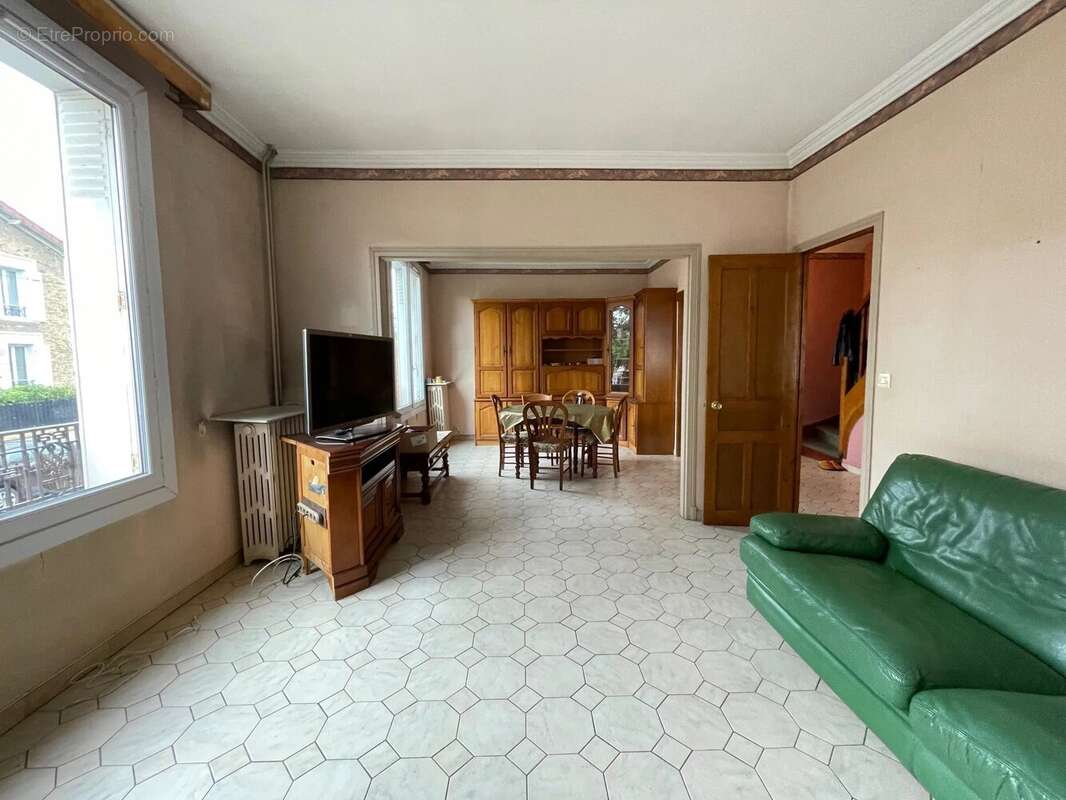 Maison à VILLEMOMBLE