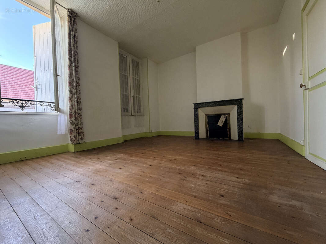 Appartement à PREMERY