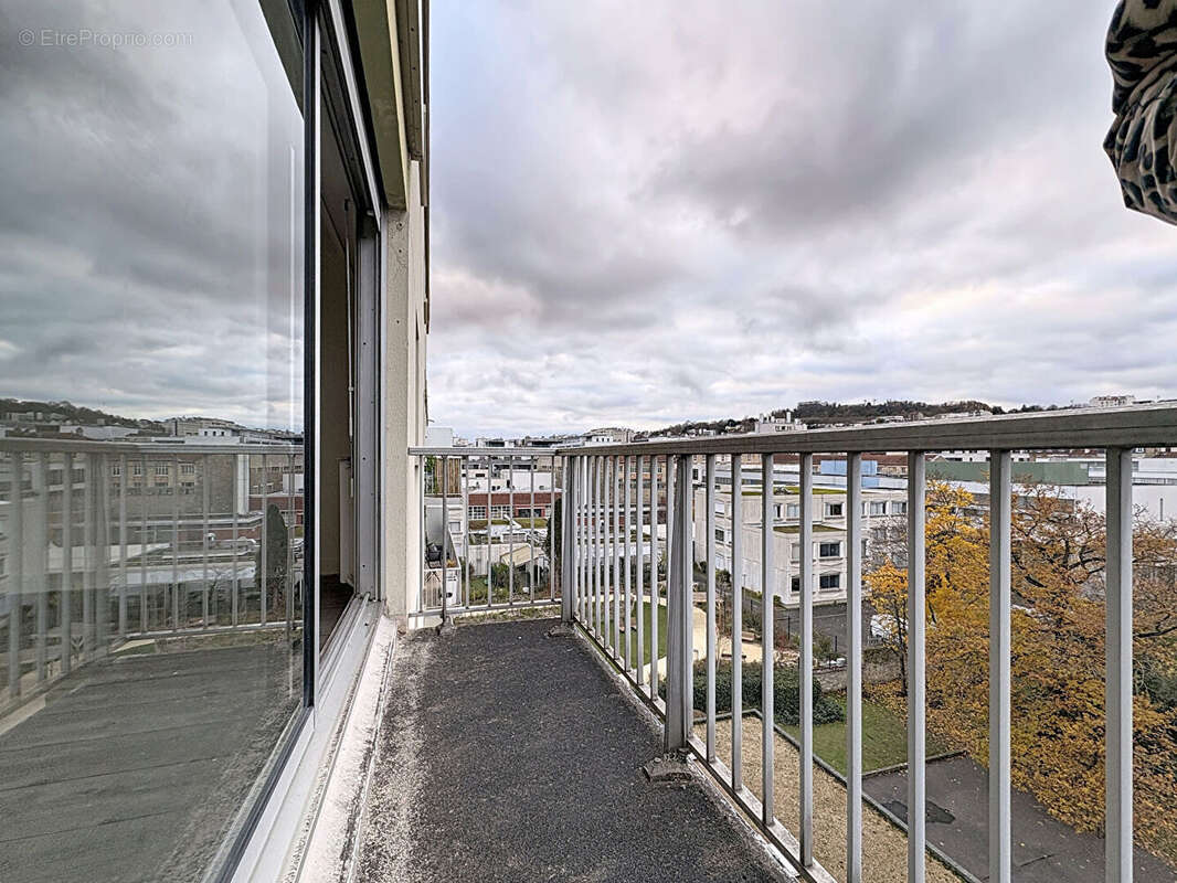 Appartement à SURESNES