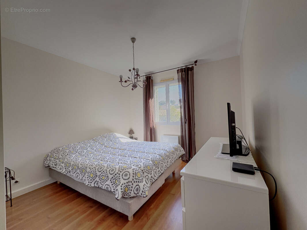 Maison à SIX-FOURS-LES-PLAGES