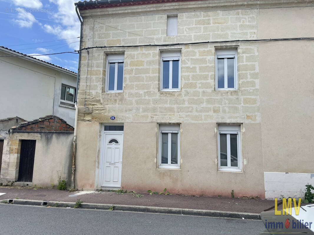 Maison à CASTILLON-LA-BATAILLE
