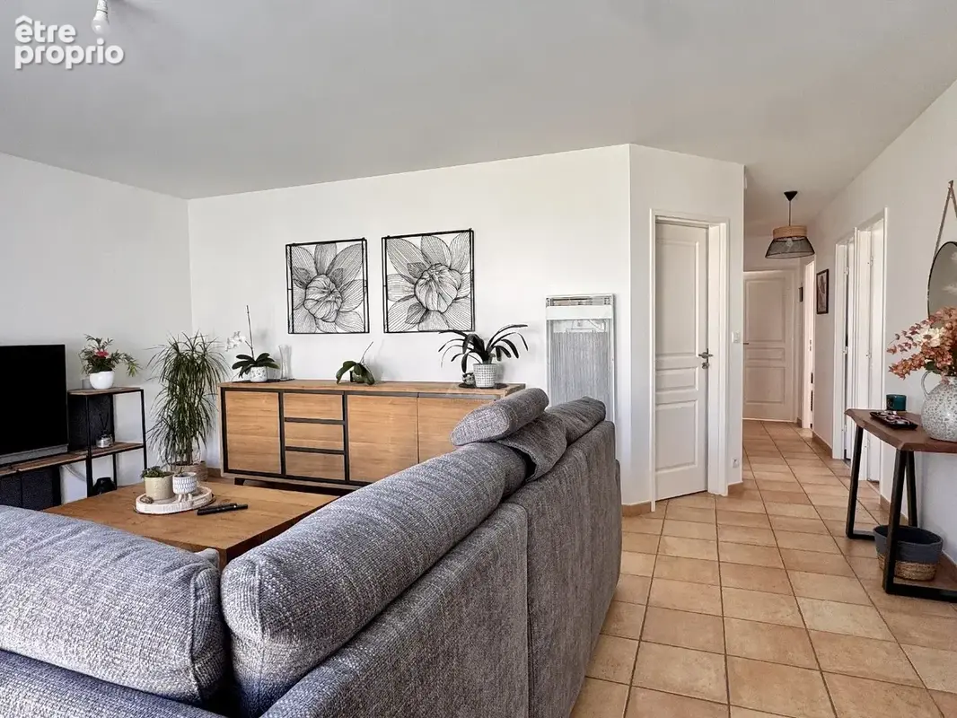 Libre - Maison de plain-pied T3 avec garage et jardin - photo 2