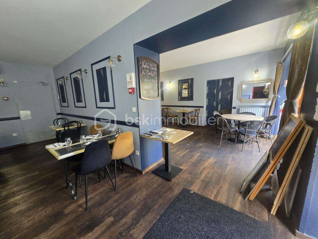 Commerce à LA CHARITE-SUR-LOIRE