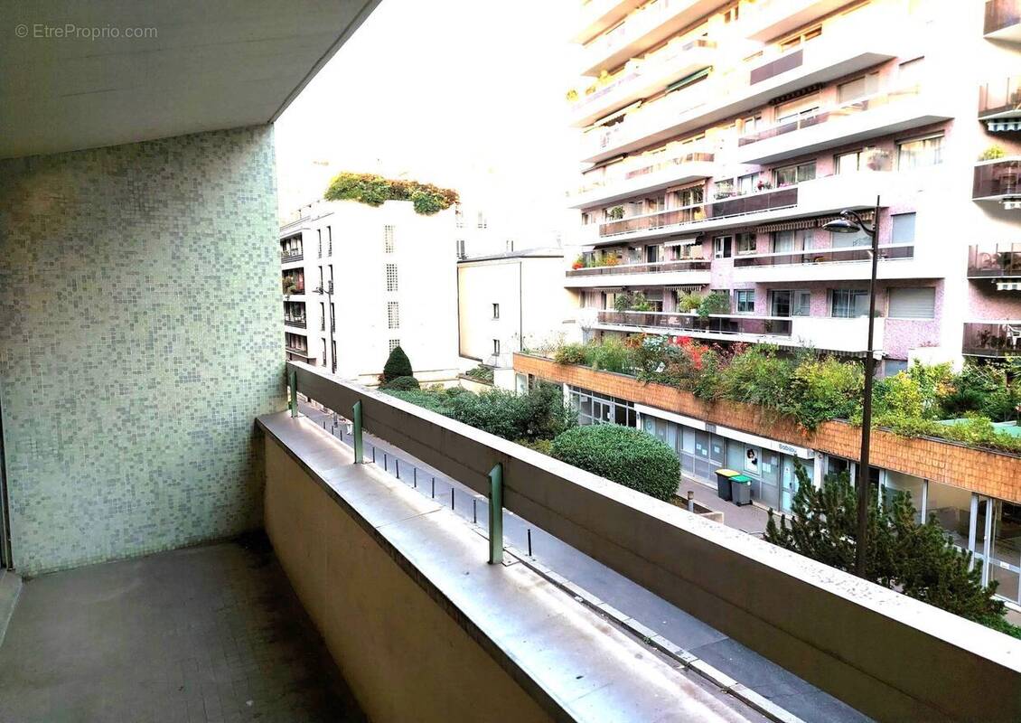 Appartement à PARIS-15E