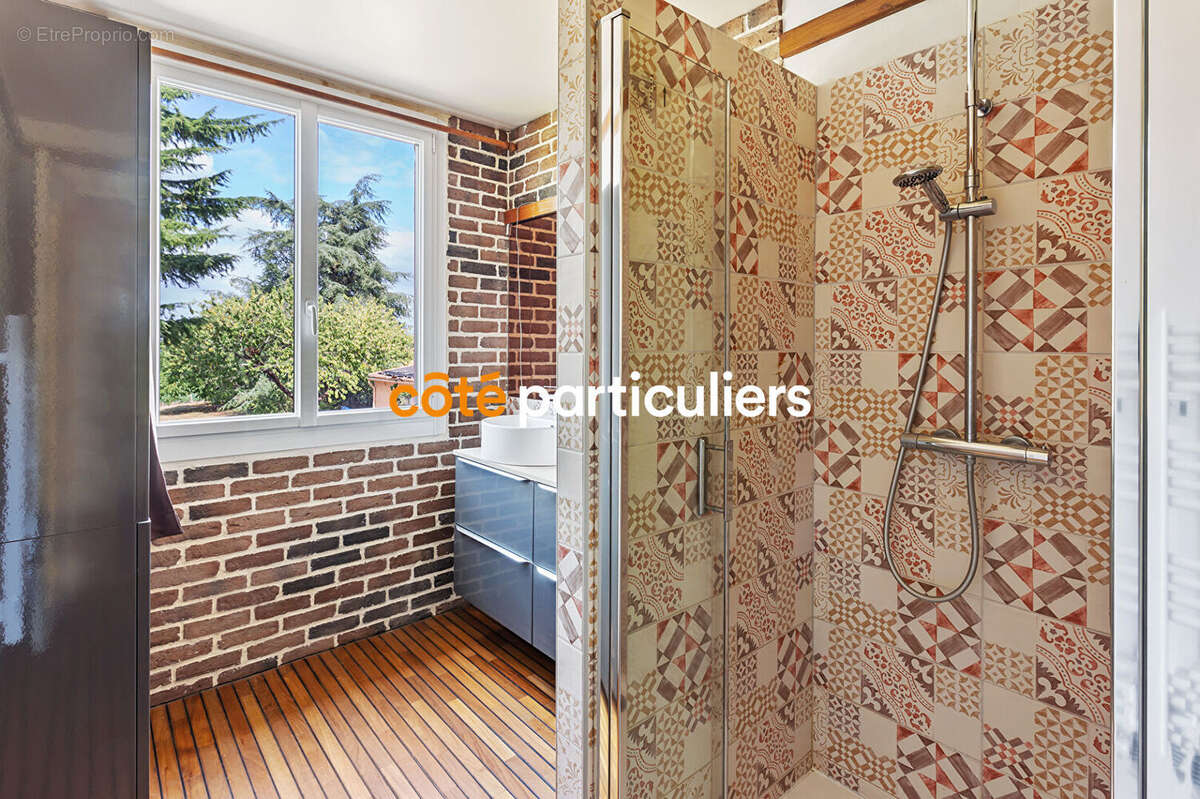 Maison à LA VARENNE