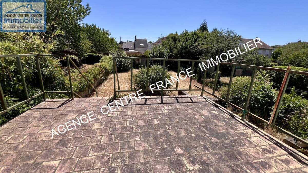 BOURGES sud. Maison indépendante de 5 pièces avec jardin - photo 4