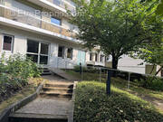 Commerce à SURESNES