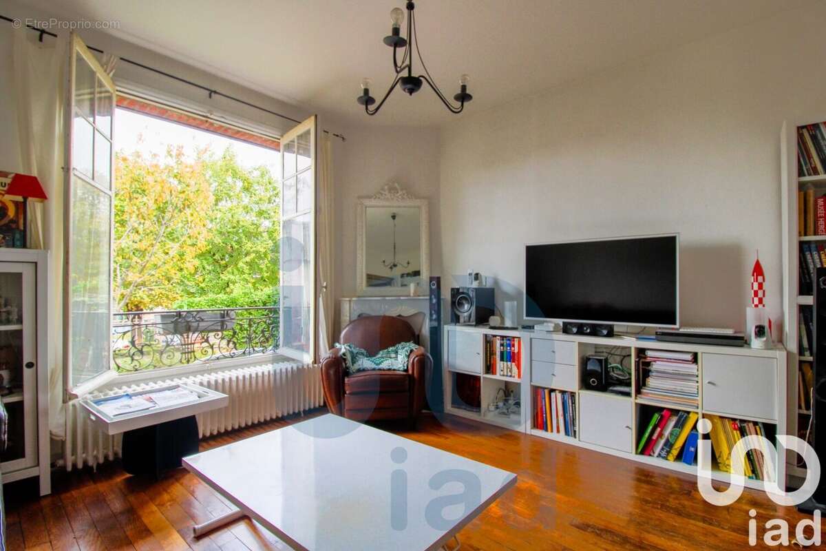 Photo 2 - Maison à EPONE