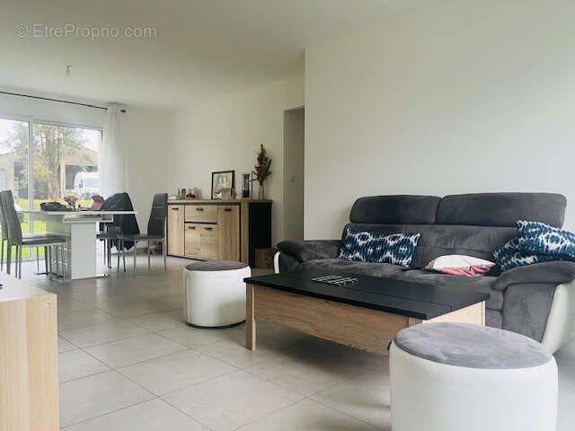 Maison à GUEMENE-PENFAO