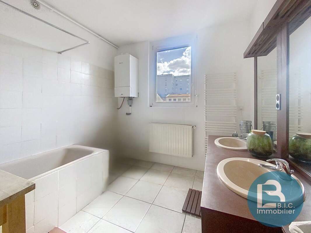 Appartement à LYON-3E