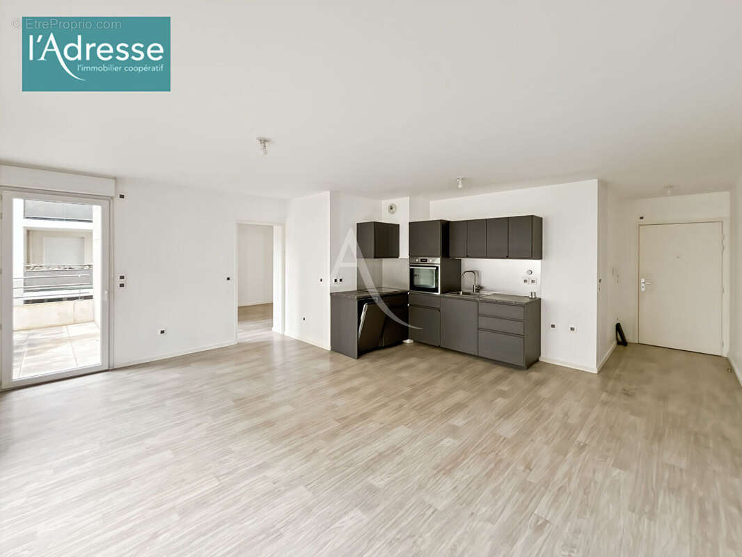 Appartement à HARDRICOURT