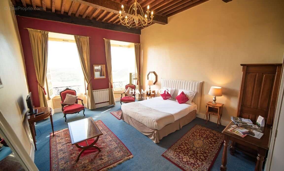 Maison à CORDES-SUR-CIEL