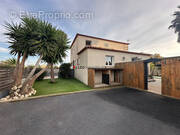 Maison à VILLELONGUE-DE-LA-SALANQUE