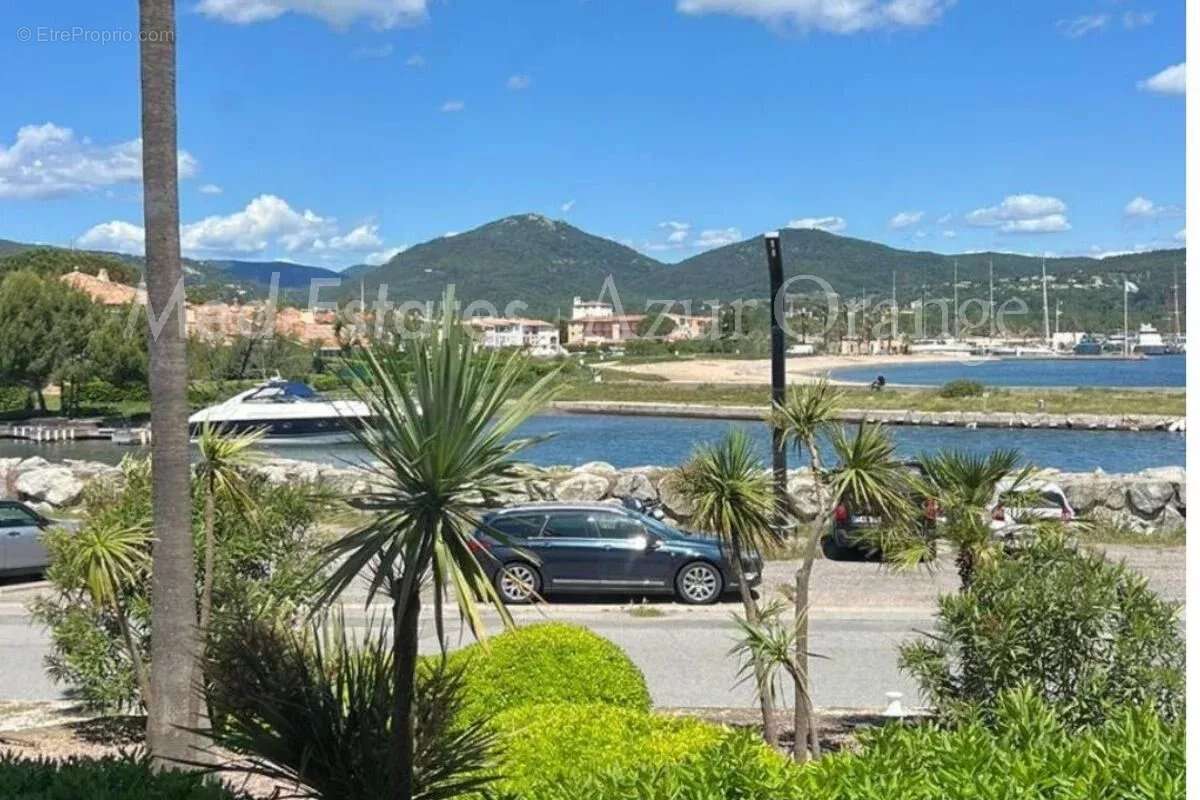 Appartement à GRIMAUD