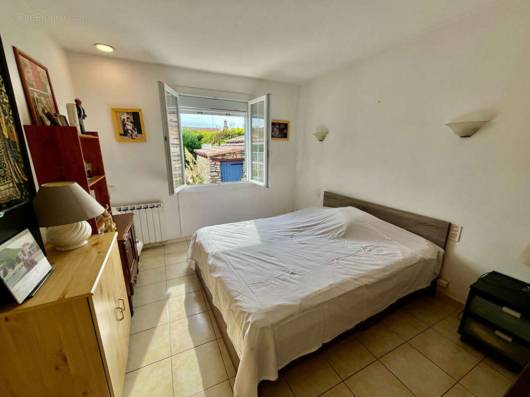 Maison à L'ISLE-SUR-LA-SORGUE