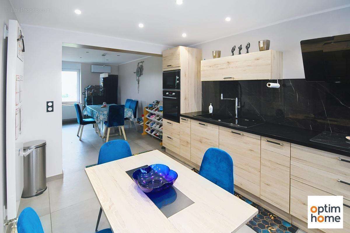 Exclusivité – Sympathique maison familiale de 177 m² – 4 chambres – 1 bureau - 2 salles de bain - photo 4