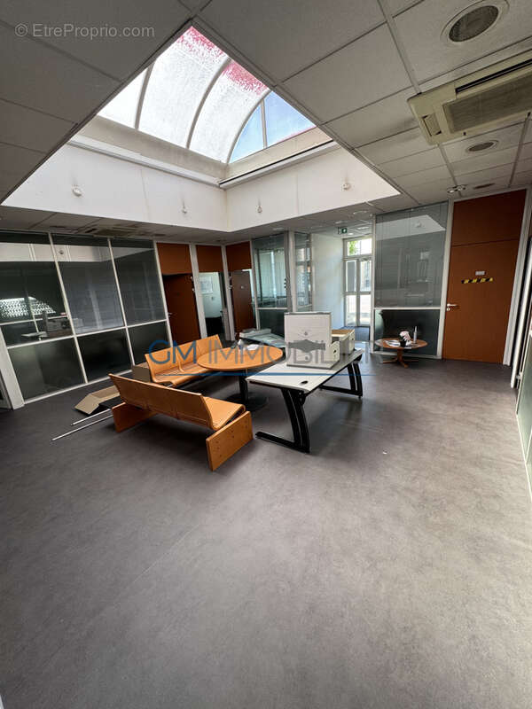 Dax centre-ville   immeuble 495 m2 à rénover   idéal investisseur / projet de division - photo 7