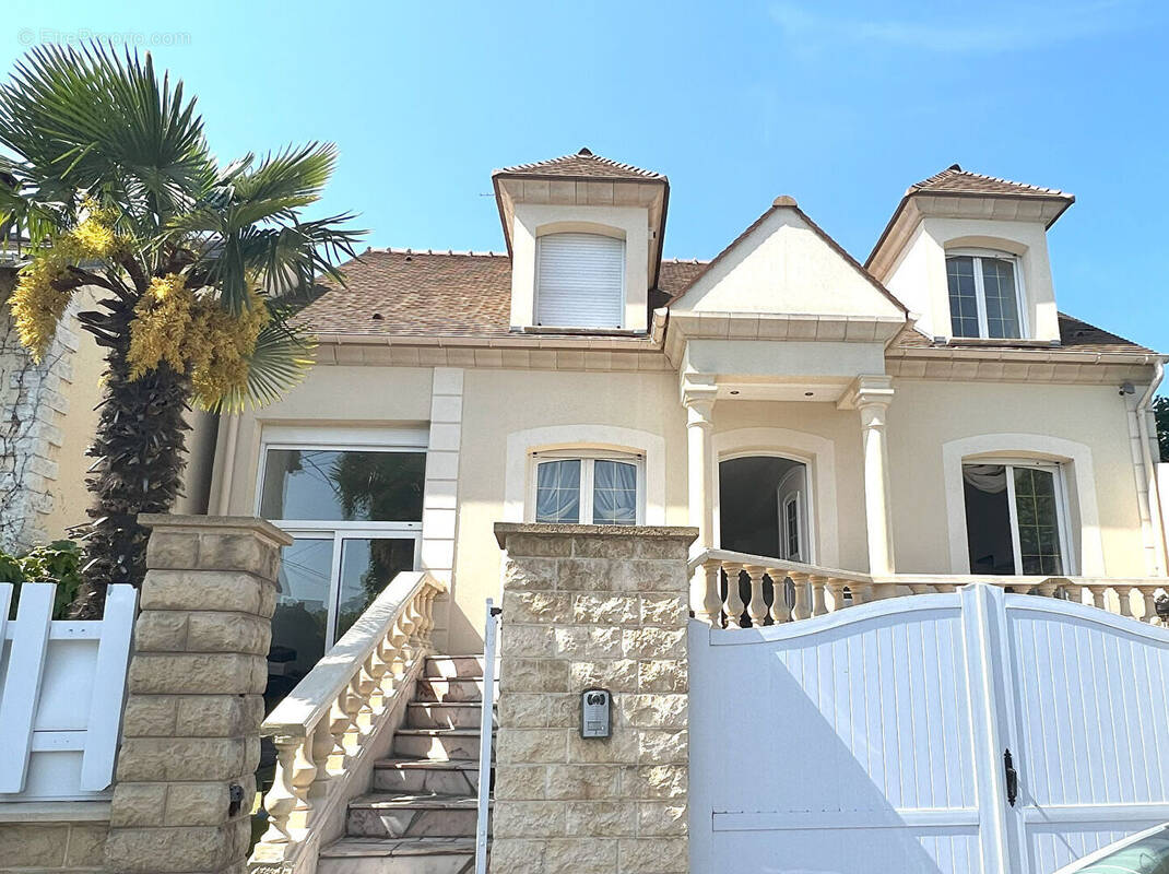 Maison à BEZONS