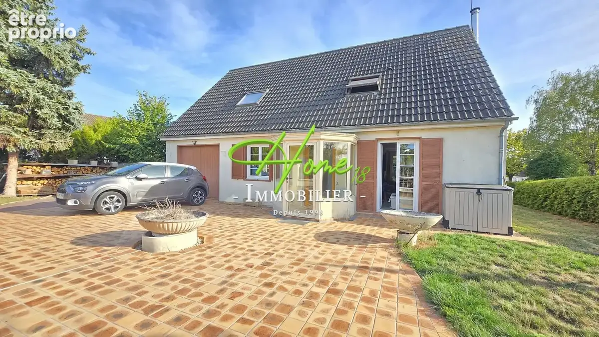 Photo Maison à Saint-Germain-Du-Puy au prix de 210 000€