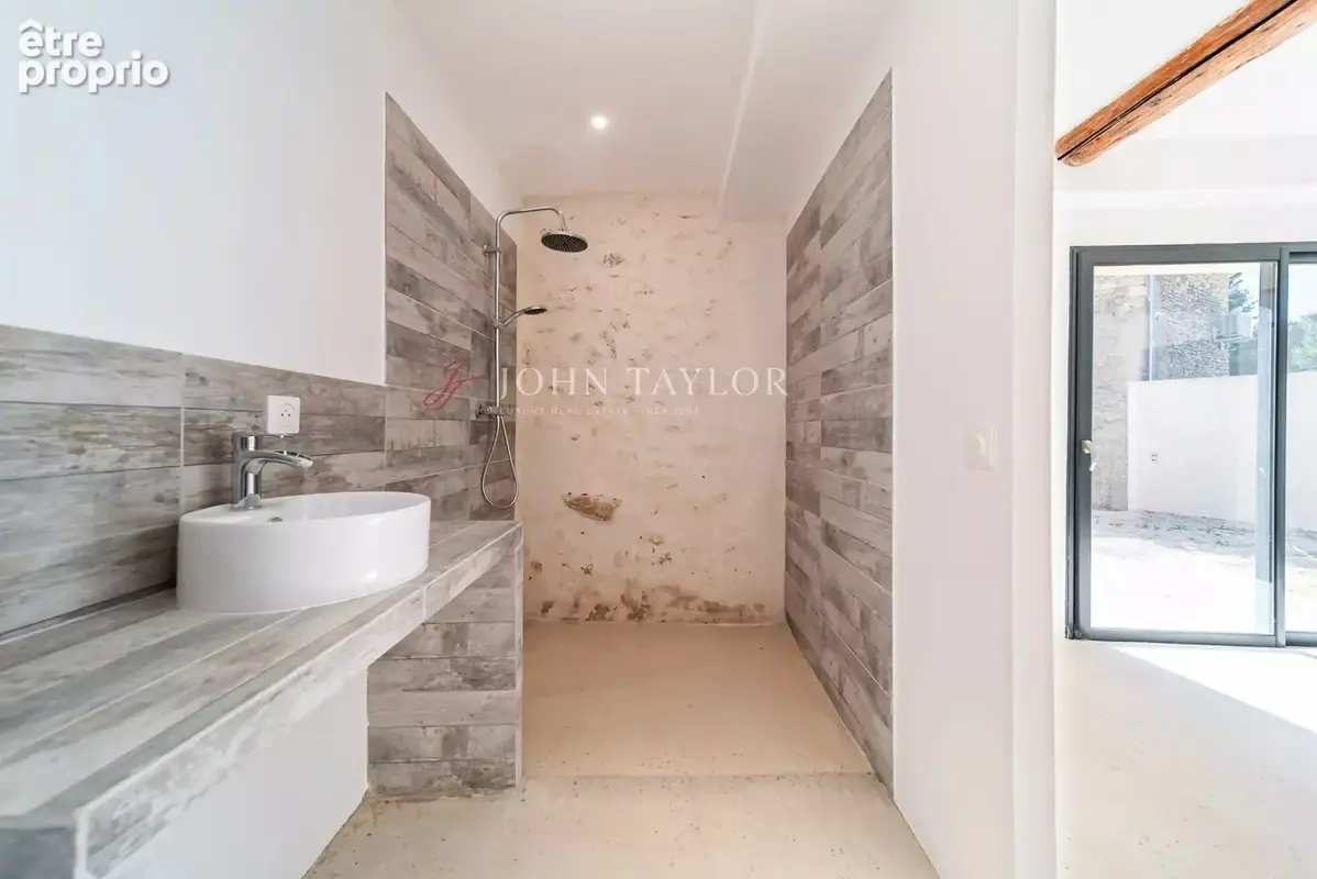 A VENDRE Mas de ville rénové avec maisonnette indépendante à restaurer – L’Isle-sur-la-Sorgue, Provence - photo 22