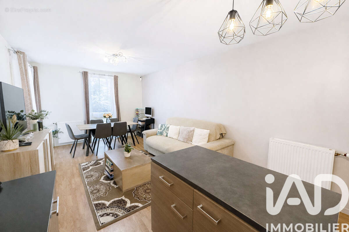 Photo 5 - Appartement à PIERREFITTE-SUR-SEINE