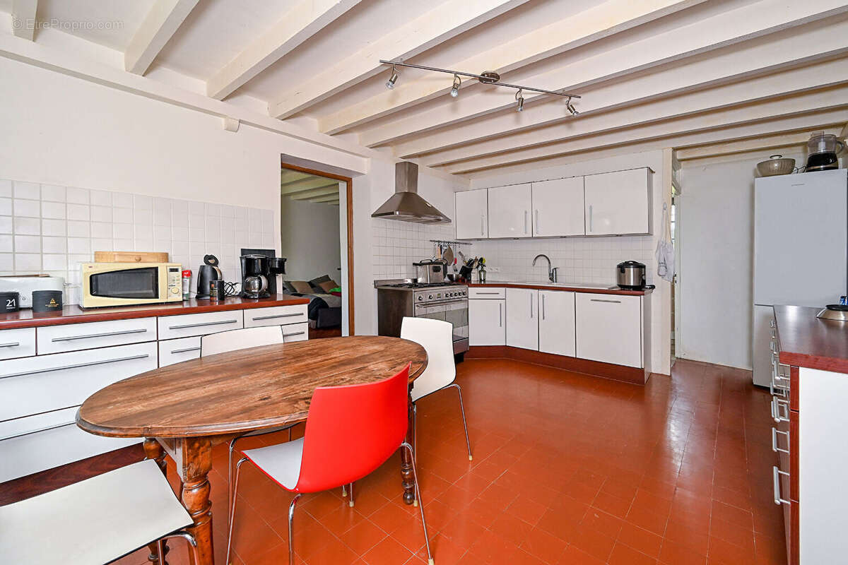 Maison à YEVRE-LA-VILLE