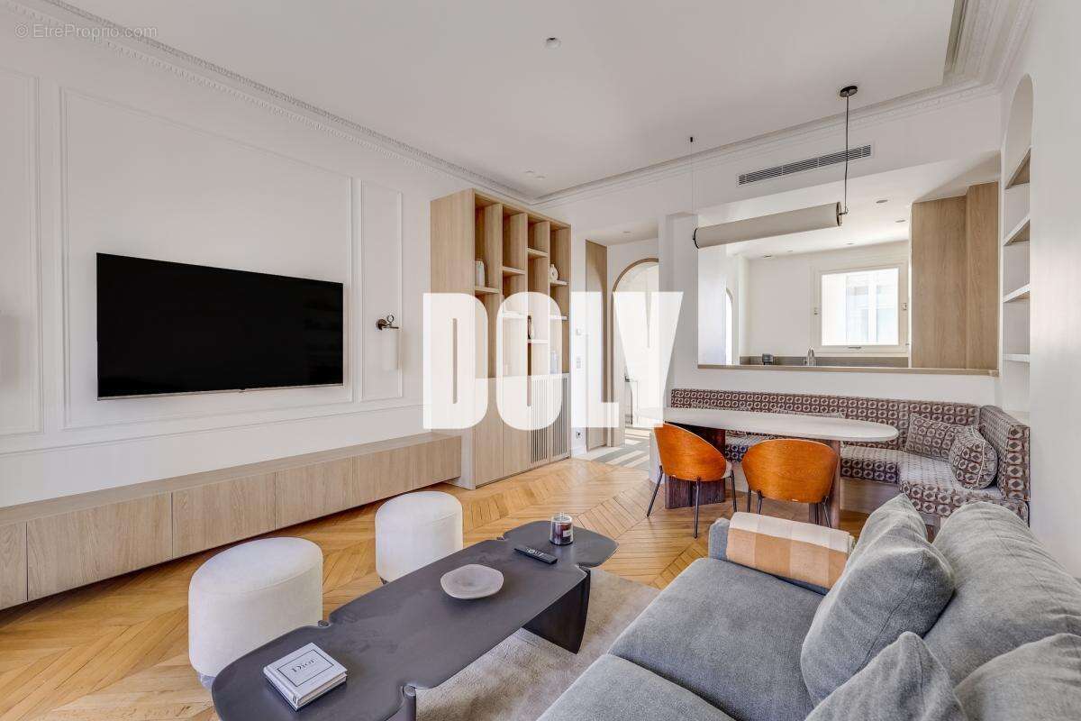 Appartement à PARIS-2E