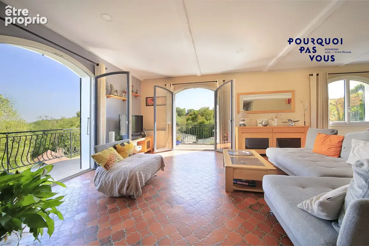 Maison 9 pièces 230 m² à vendre à Sainte-Foy-Les-Lyon (69110) - photo 5