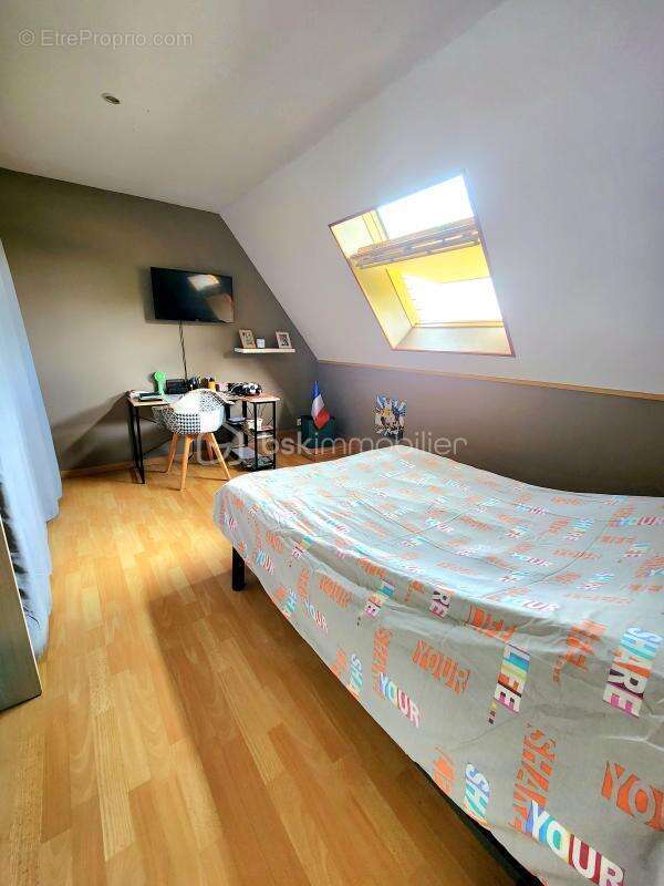 Magnifique propriété de 210 m², parcelle de 3 300 m² à 7 km de la mer - photo 8