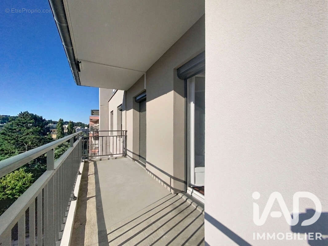Appartement 42 m² à Tassin-La-Demi-Lune  - photo 4