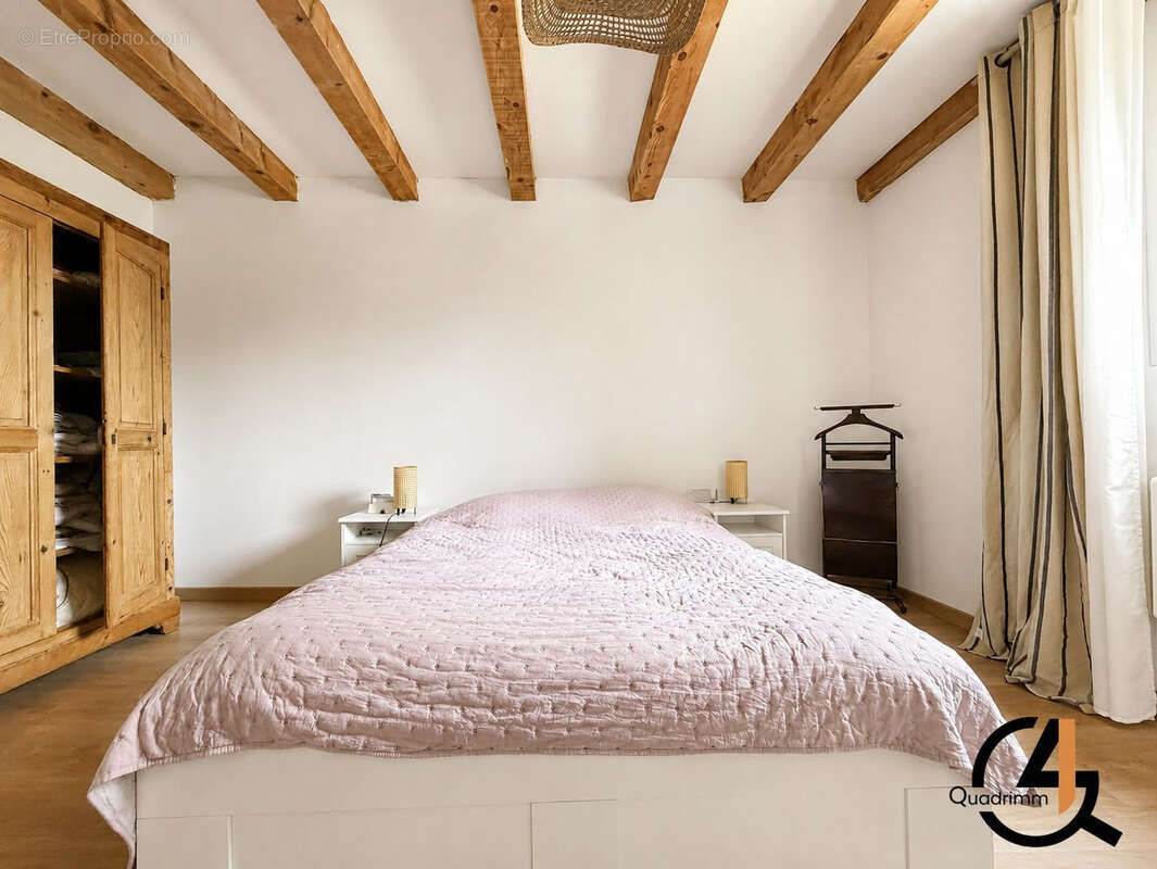 Maison T5 de plain-pied avec jardin, piscine et garage - Entre-Vignes - photo 8