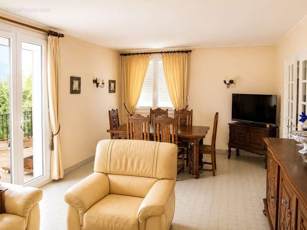 Maison 170 m² à Graulhet  - photo 8