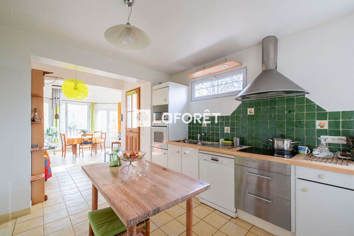 Maison à LA CELLE-SAINT-CLOUD