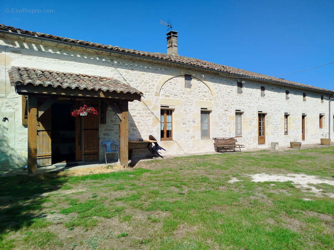 Maison à SOUSSAC