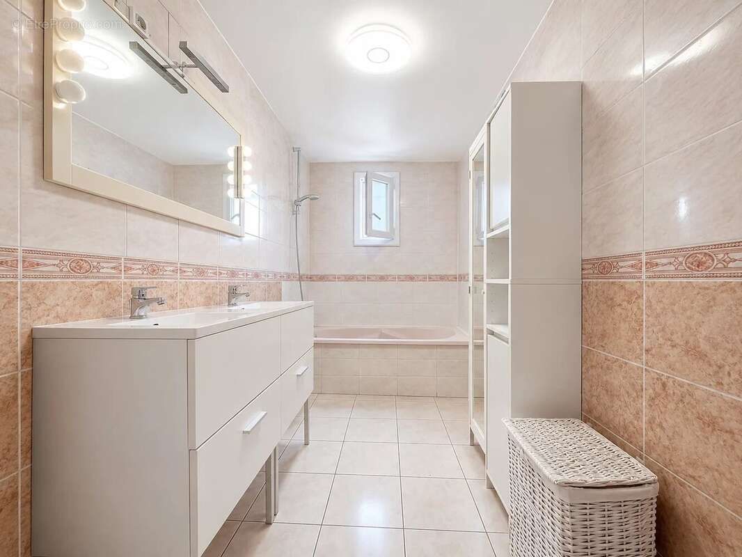 Maison à MARSEILLE-4E