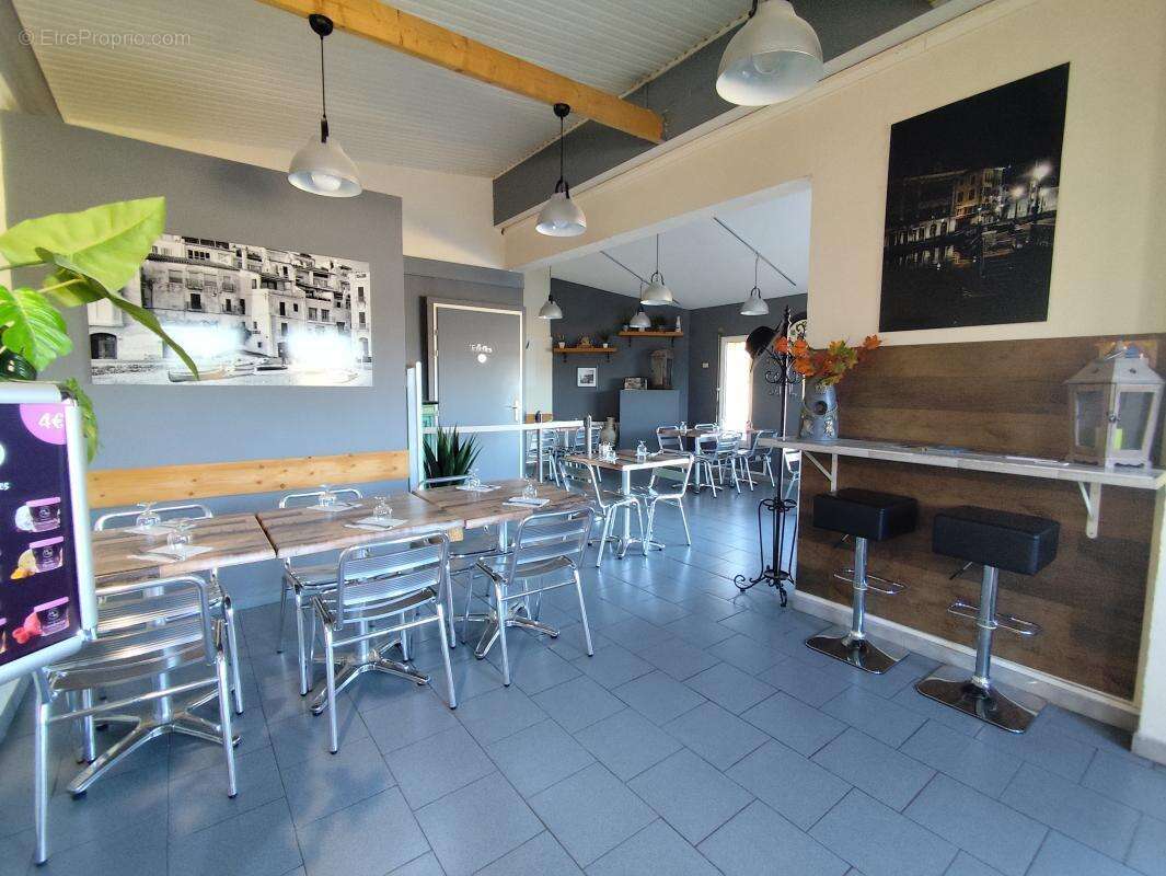 Commerce à DAVEZIEUX