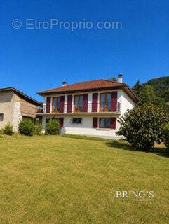 Maison à MASSIEU